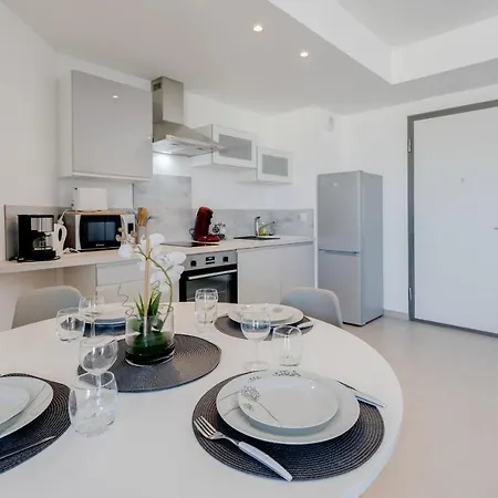 La Cantonade - T2 With Garage For 4 People Near بيت للعطل